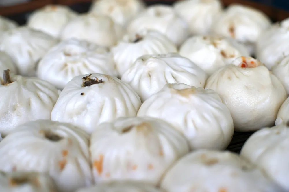 A steamer full of freshly made baozi buns in Chengdu